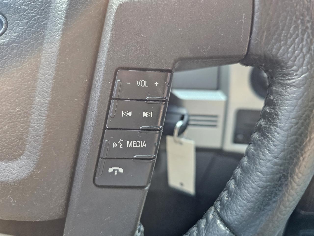 Ford F-150 Lariat SuperCrew 5.5-ft. Bed 4WD 2013