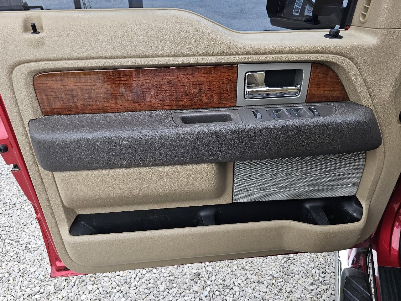 Ford F-150 Lariat SuperCrew 5.5-ft. Bed 4WD 2010