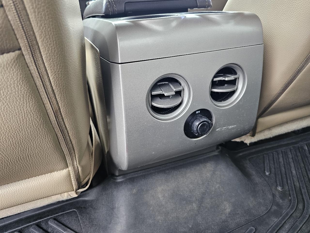 Ford F-150 Lariat SuperCrew 5.5-ft. Bed 4WD 2010