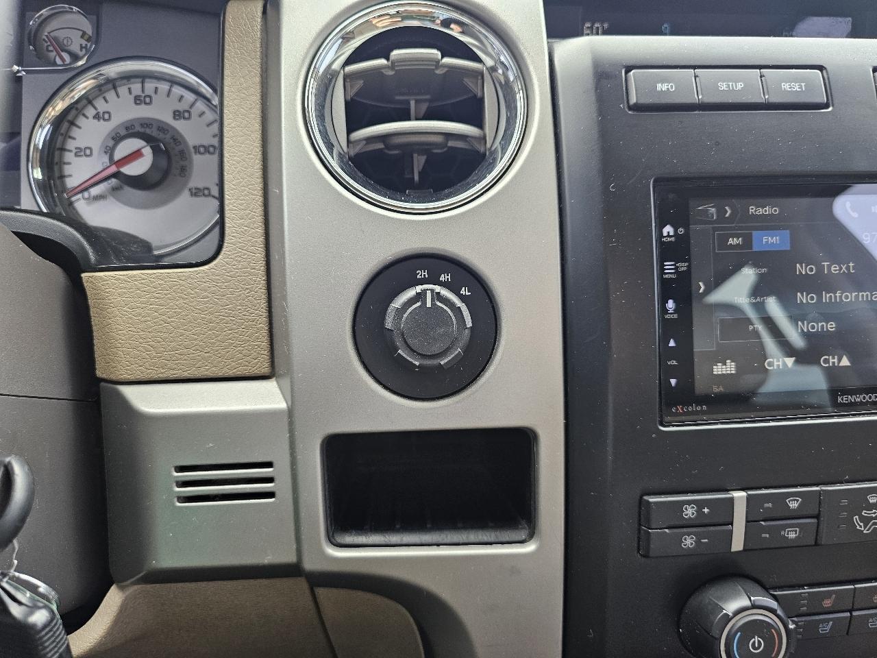 Ford F-150 Lariat SuperCrew 5.5-ft. Bed 4WD 2010