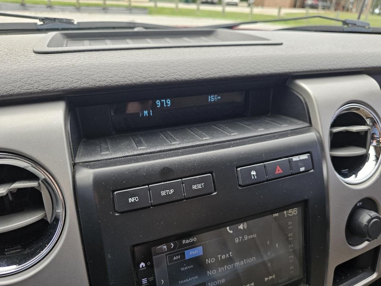 Ford F-150 Lariat SuperCrew 5.5-ft. Bed 4WD 2010