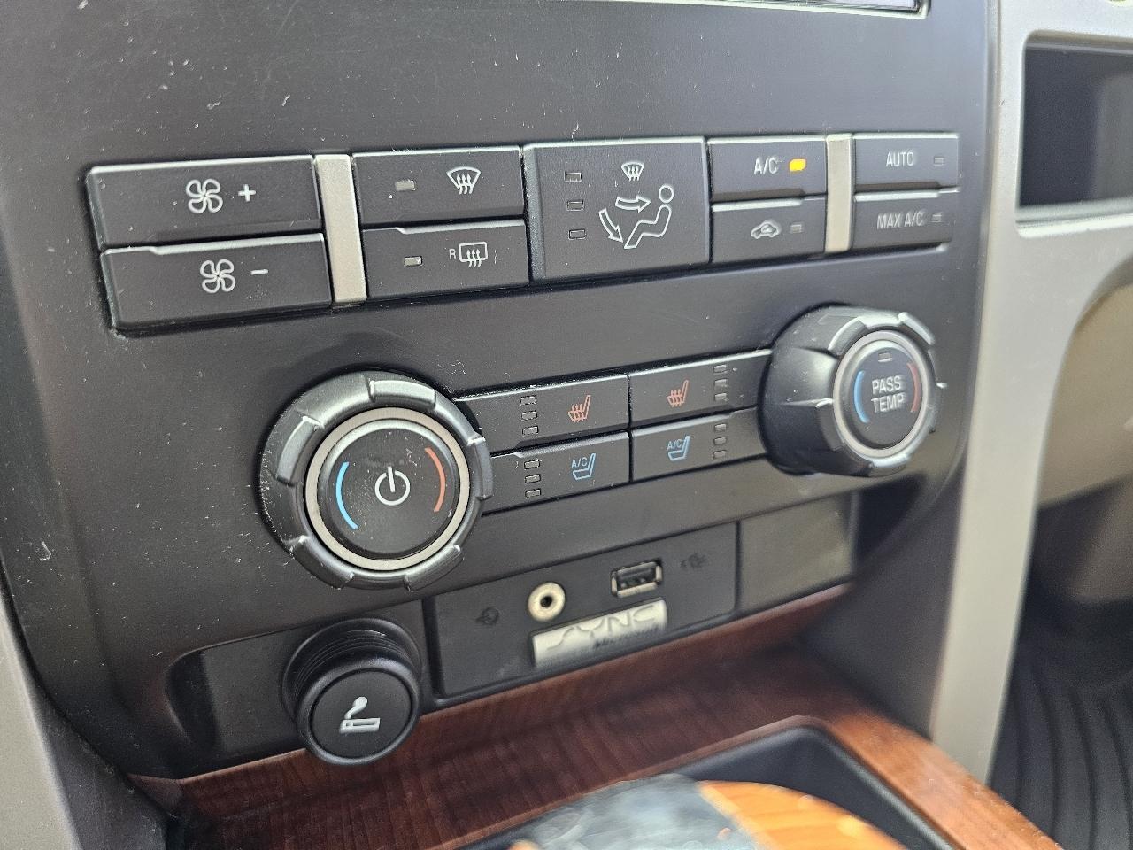 Ford F-150 Lariat SuperCrew 5.5-ft. Bed 4WD 2010