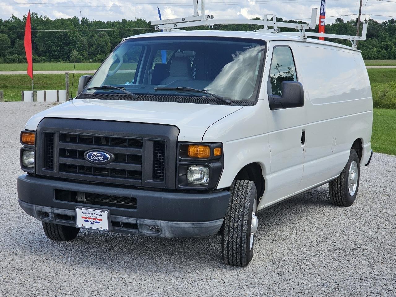 Ford Econoline E-150 2011