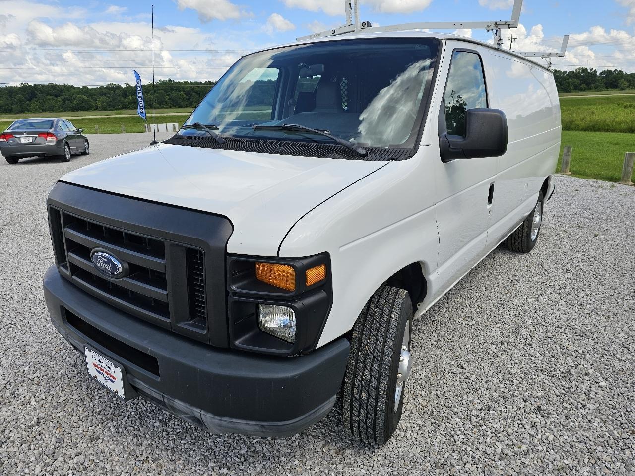 Ford Econoline E-150 2011