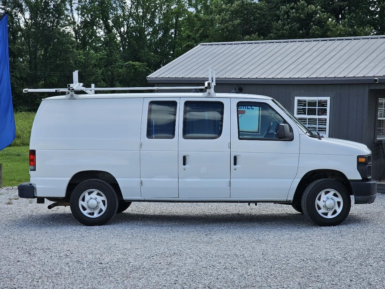 Ford Econoline E-150 2011