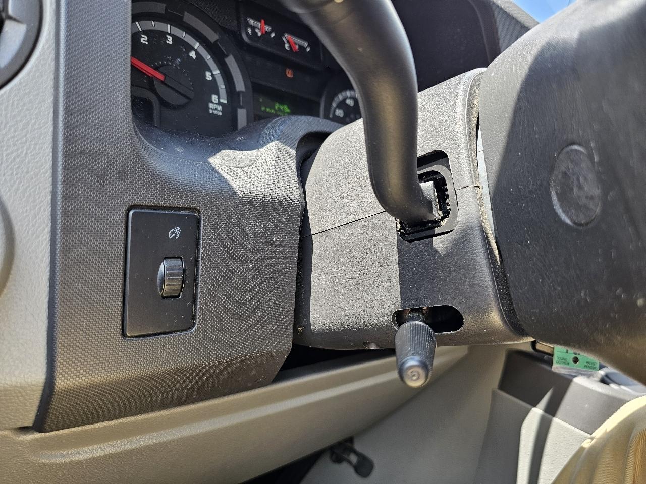 Ford Econoline E-150 2011