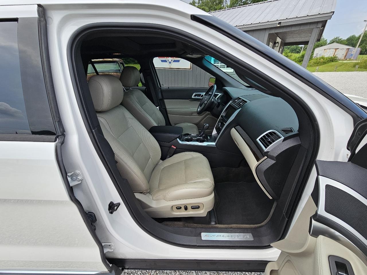 Ford Explorer Limited FWD 2015