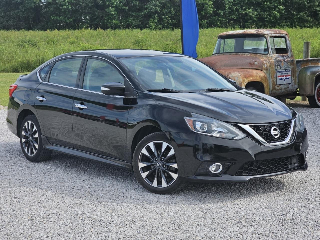 Nissan Sentra SR 4D Sedan 2019