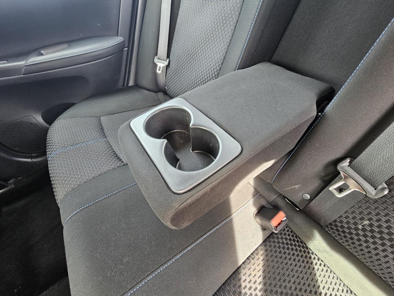 Nissan Sentra SR 4D Sedan 2019