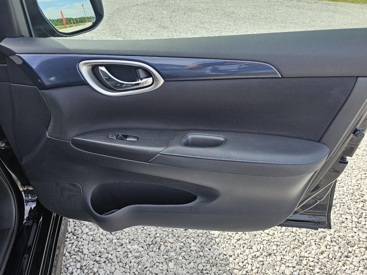Nissan Sentra SR 4D Sedan 2019