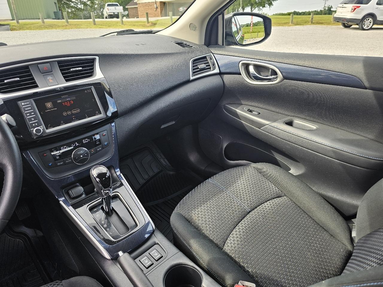 Nissan Sentra SR 4D Sedan 2019