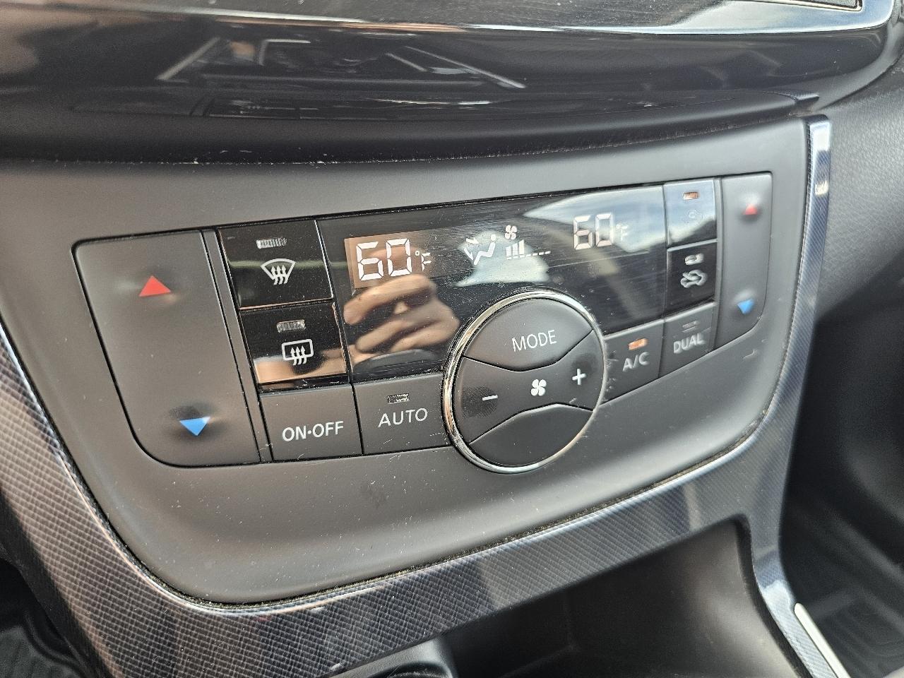 Nissan Sentra SR 4D Sedan 2019