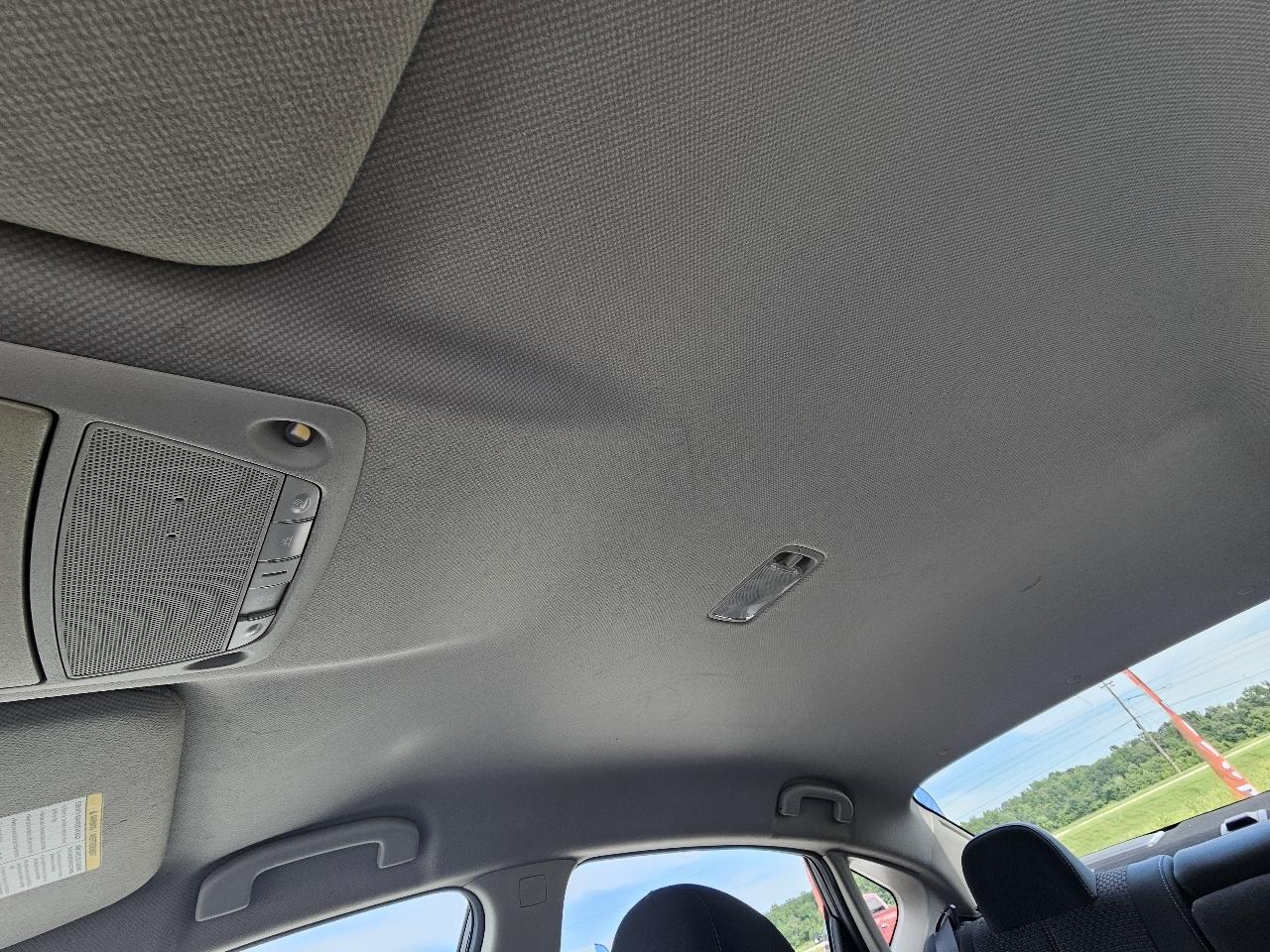 Nissan Sentra SR 4D Sedan 2019