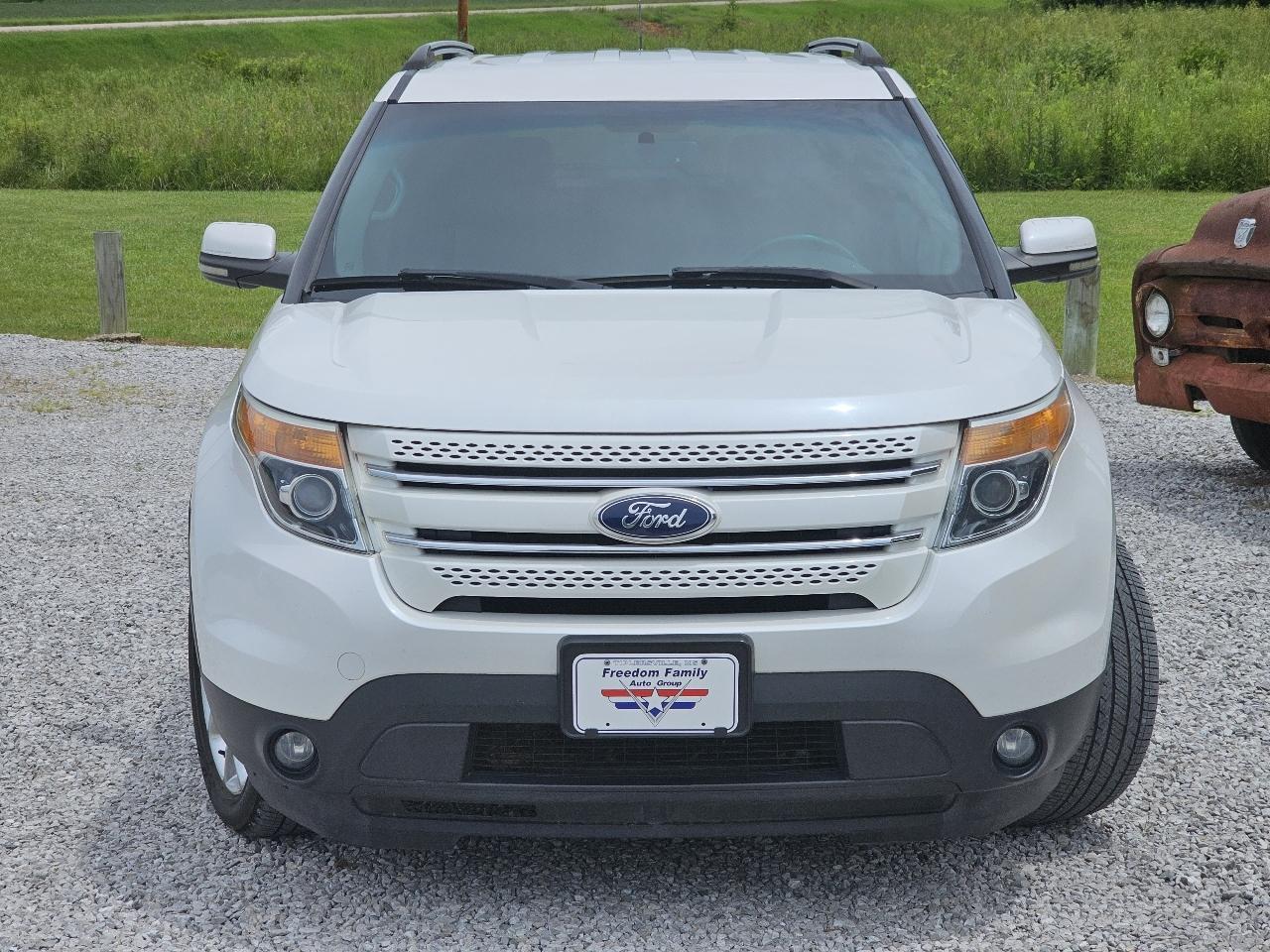 Ford Explorer Limited FWD 2012