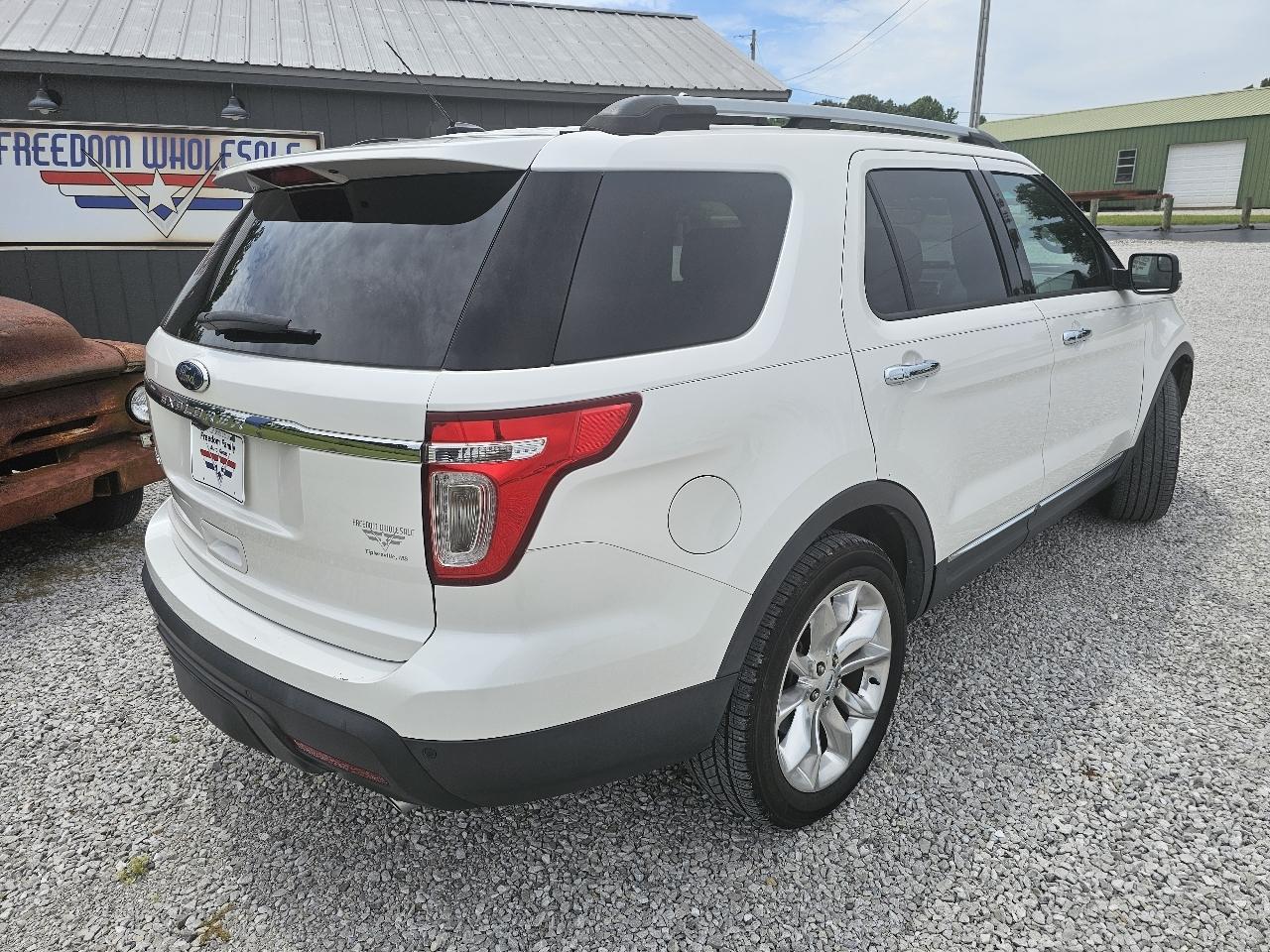 Ford Explorer Limited FWD 2012