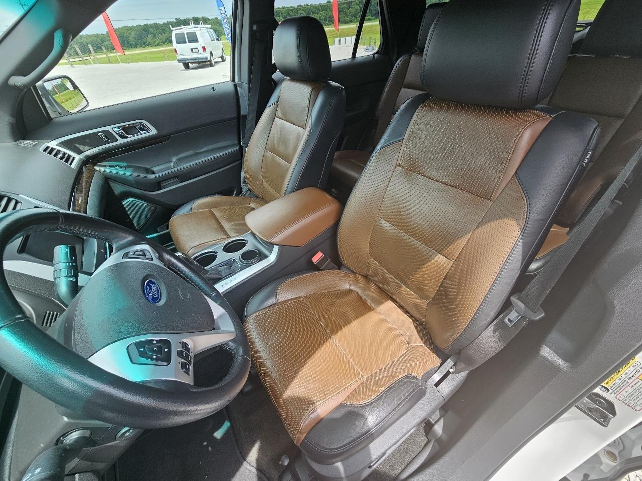 Ford Explorer Limited FWD 2012