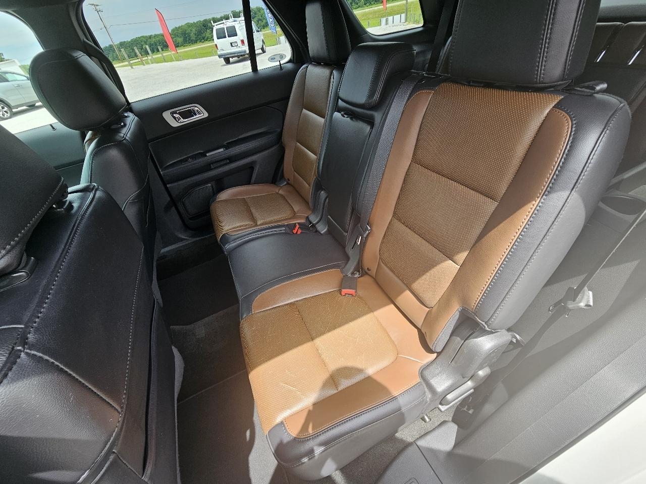 Ford Explorer Limited FWD 2012