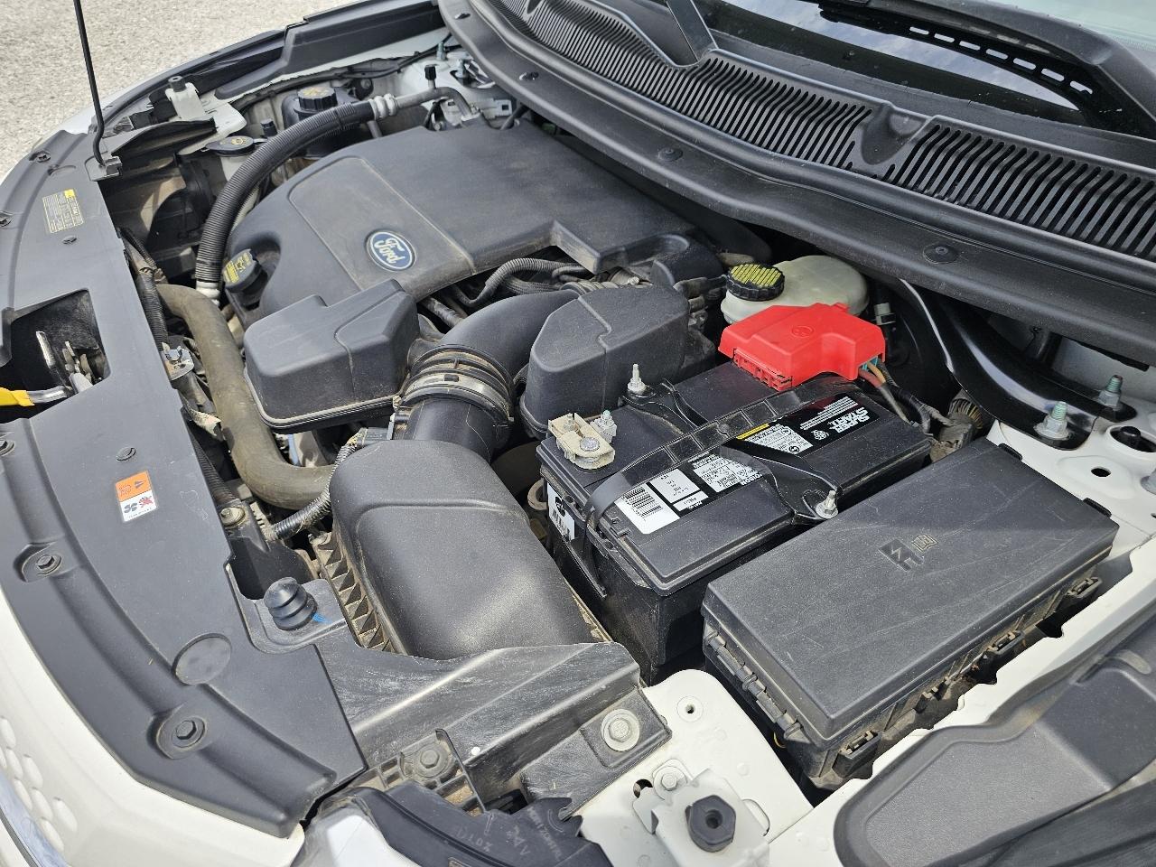 Ford Explorer Limited FWD 2012