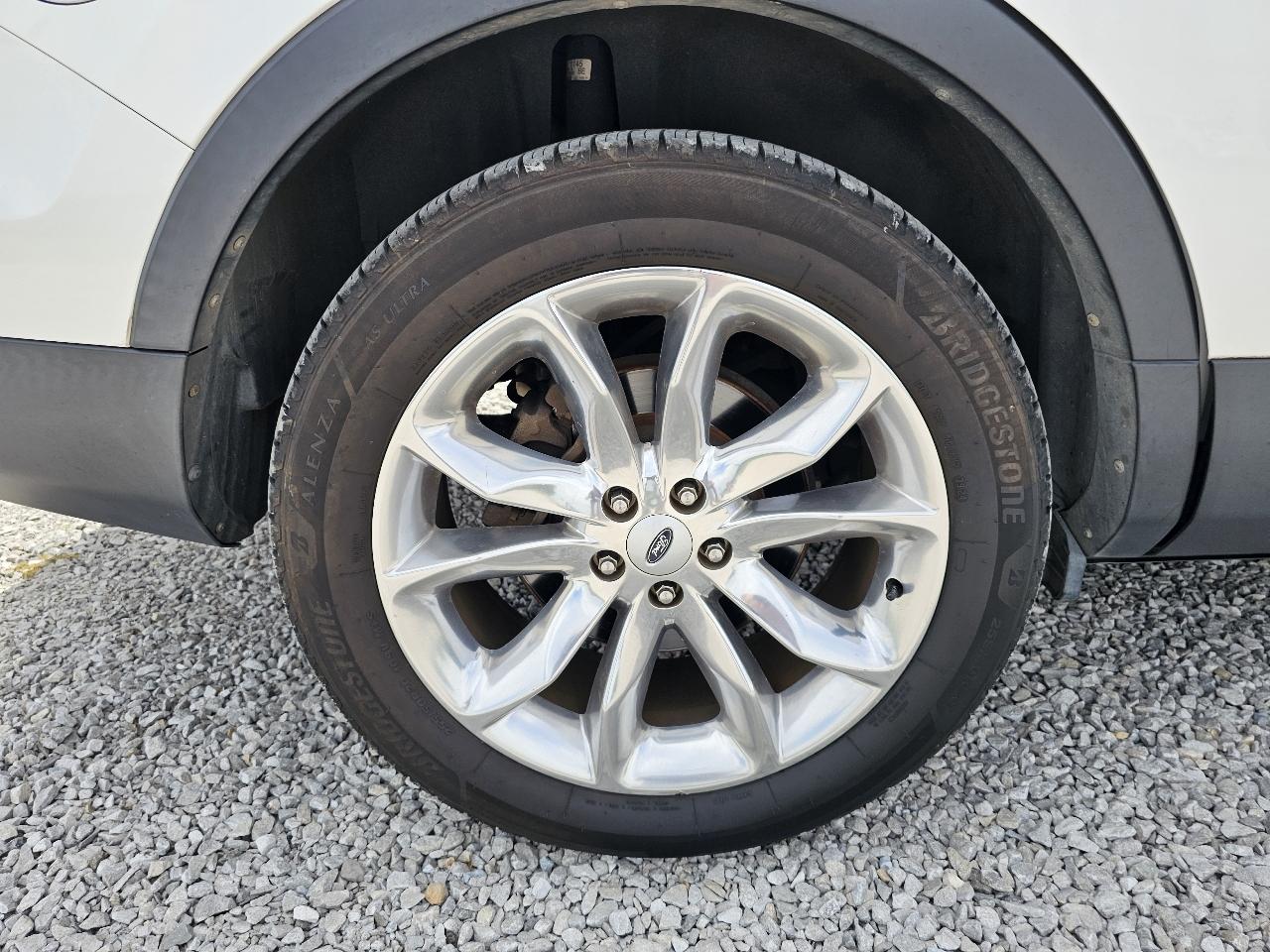 Ford Explorer Limited FWD 2012
