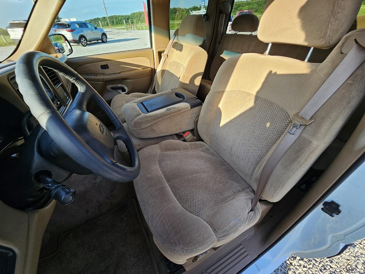 Chevrolet Silverado 1500 LS Ext. Cab 2WD 2000