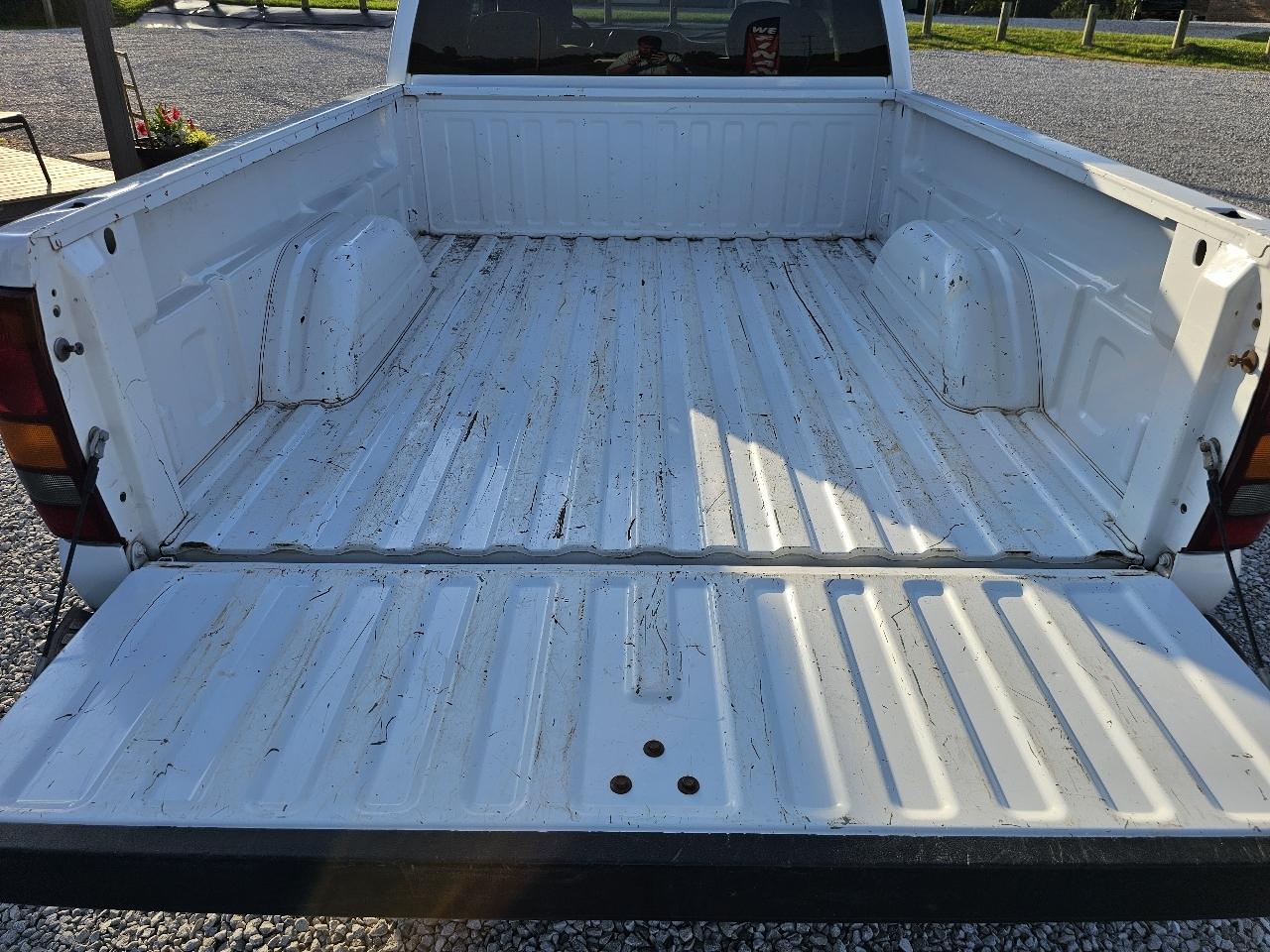 Chevrolet Silverado 1500 LS Ext. Cab 2WD 2000