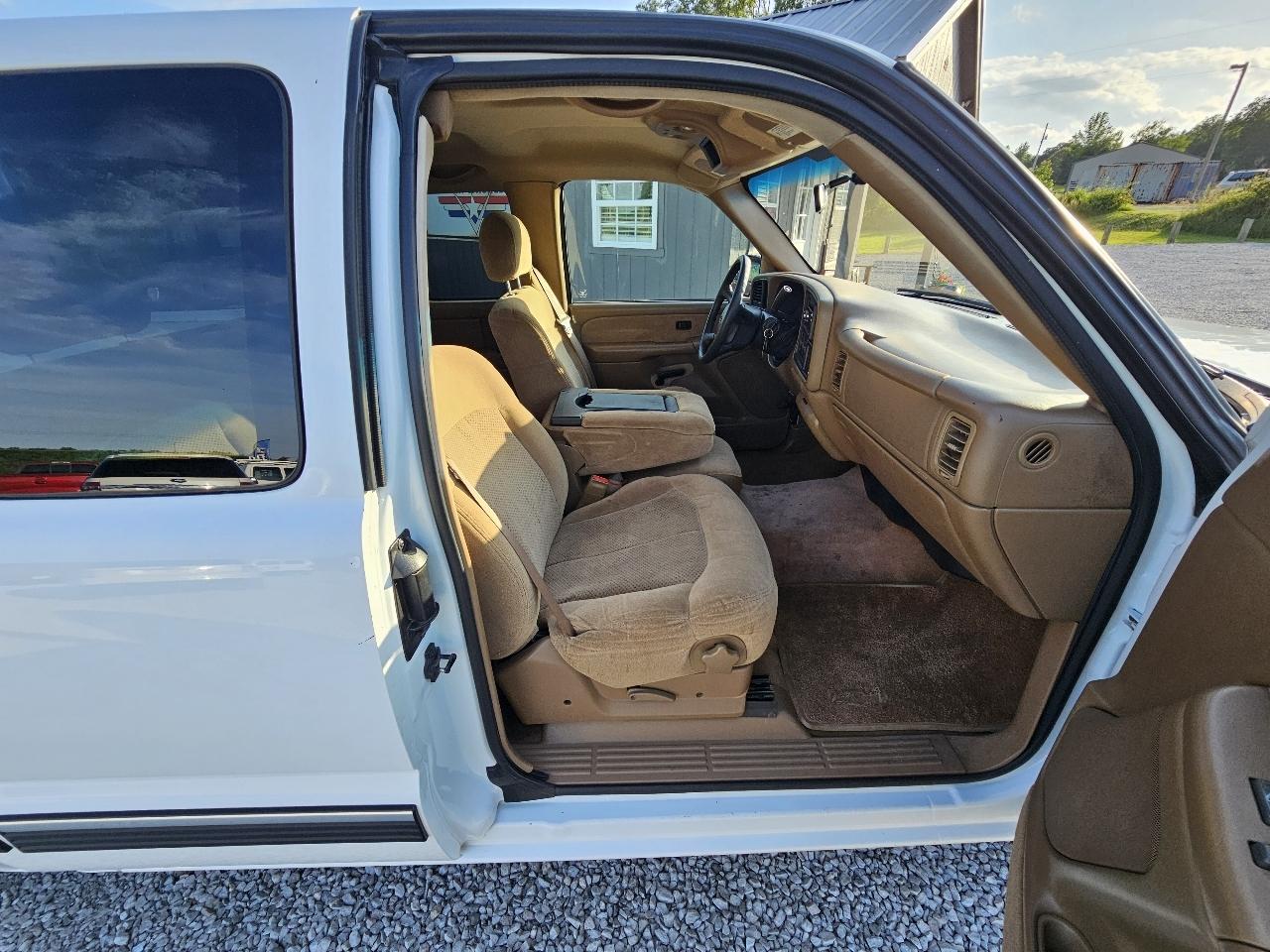 Chevrolet Silverado 1500 LS Ext. Cab 2WD 2000