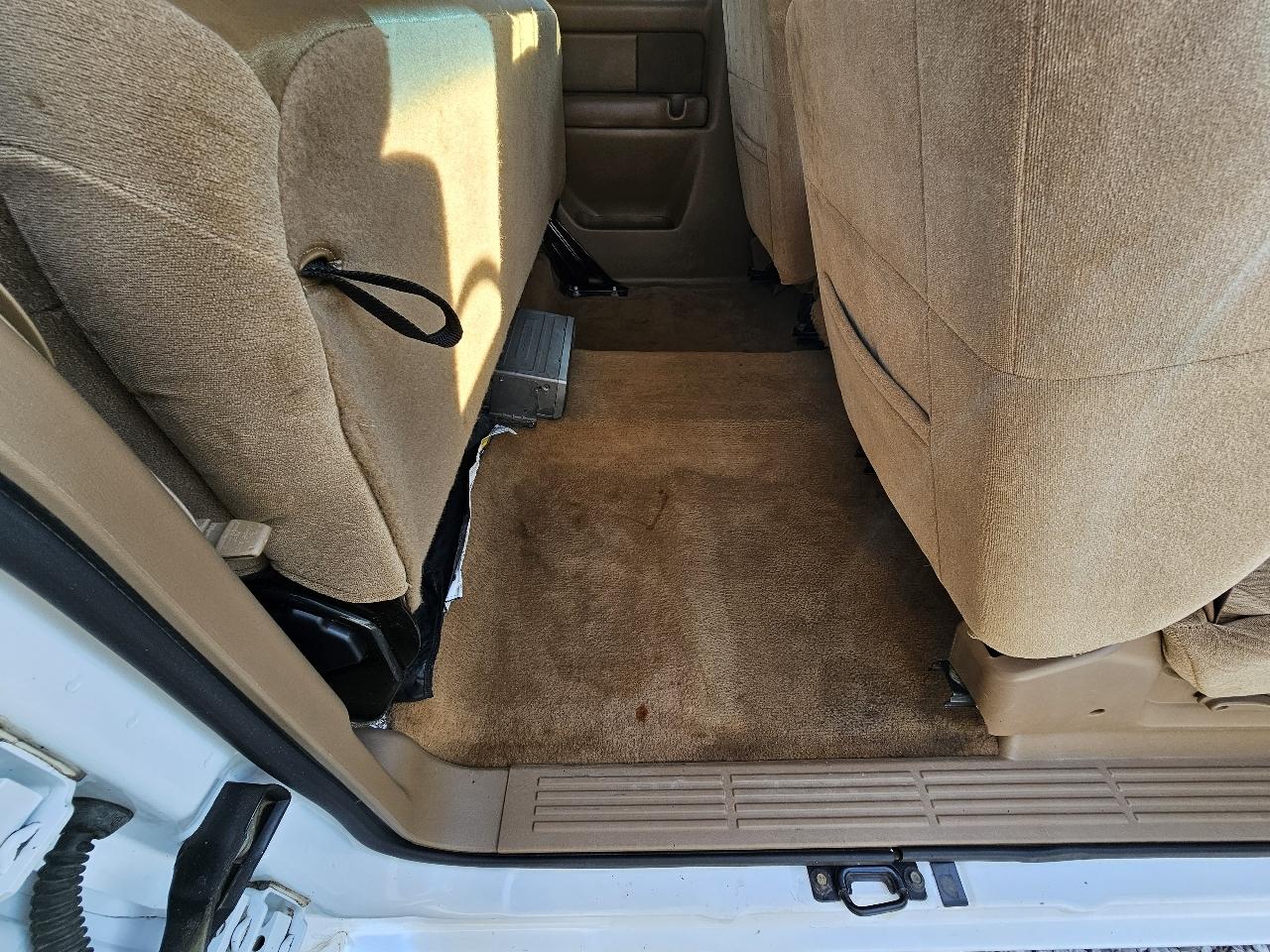 Chevrolet Silverado 1500 LS Ext. Cab 2WD 2000