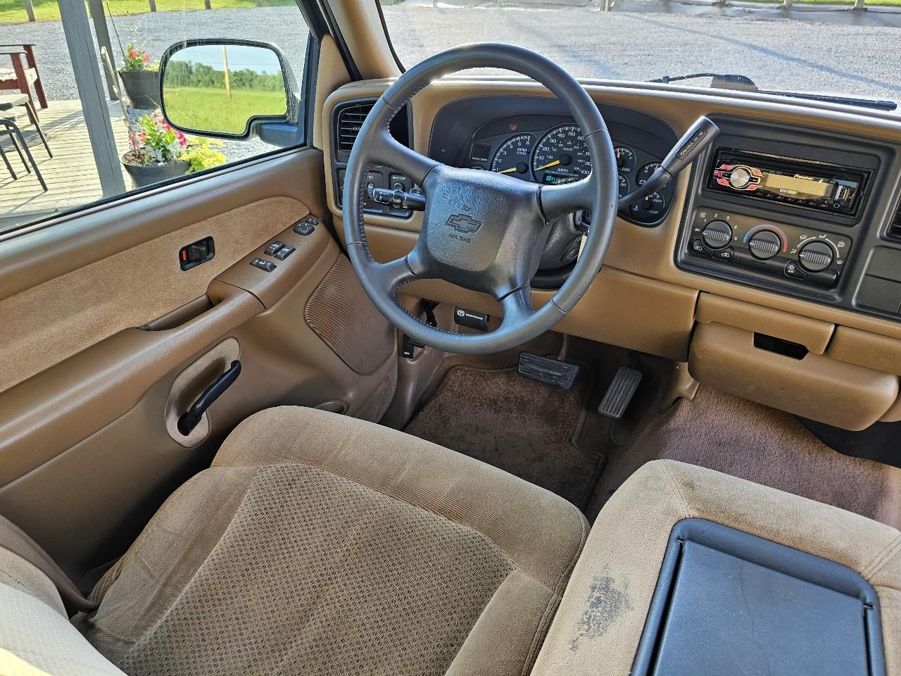 Chevrolet Silverado 1500 LS Ext. Cab 2WD 2000