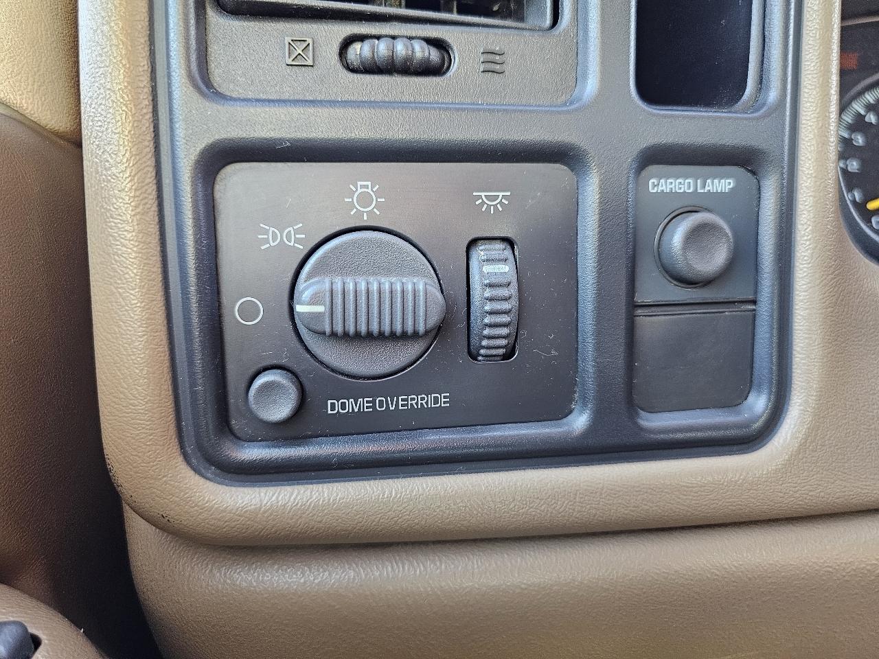 Chevrolet Silverado 1500 LS Ext. Cab 2WD 2000