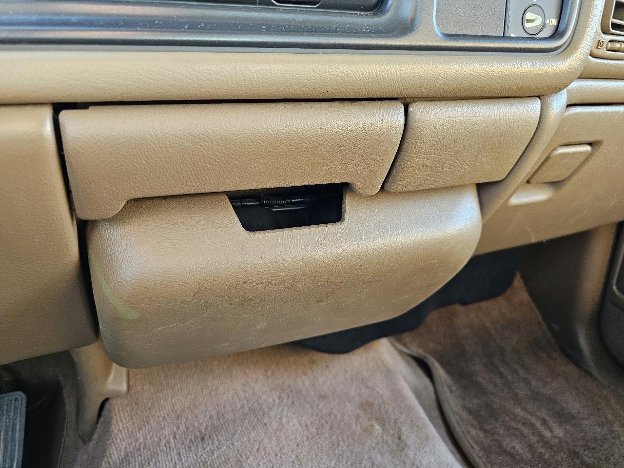 Chevrolet Silverado 1500 LS Ext. Cab 2WD 2000