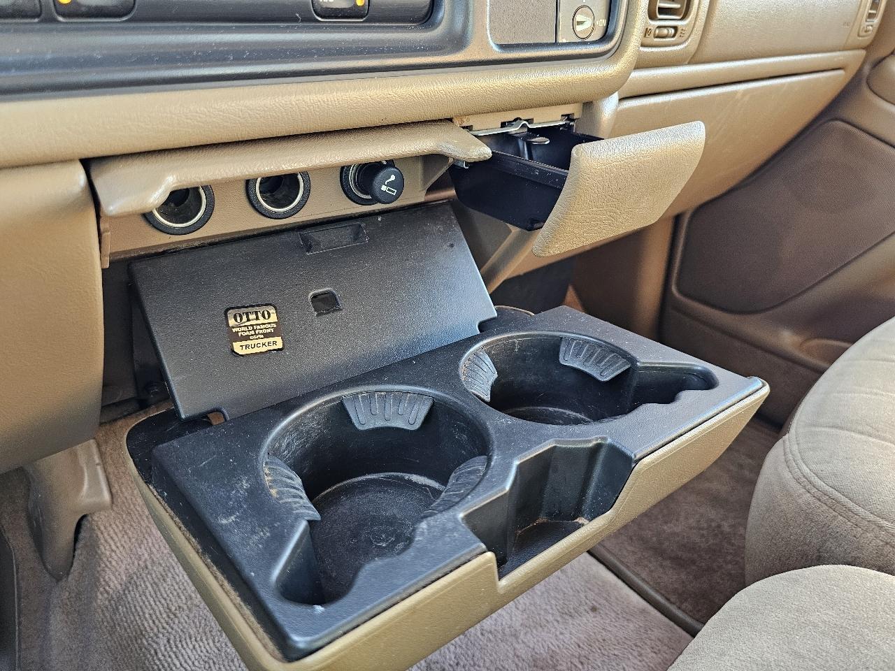 Chevrolet Silverado 1500 LS Ext. Cab 2WD 2000
