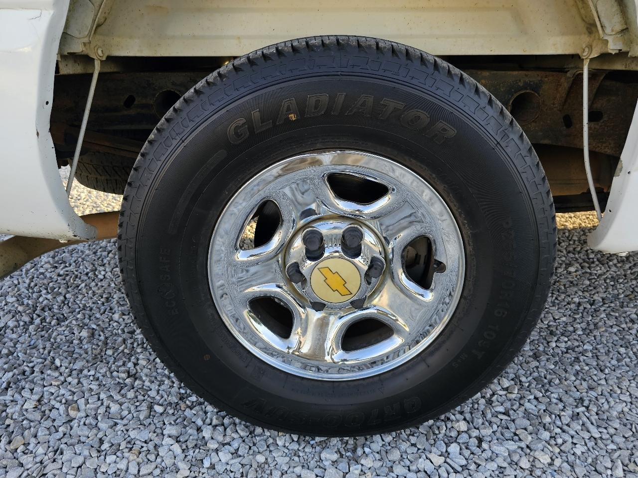Chevrolet Silverado 1500 LS Ext. Cab 2WD 2000