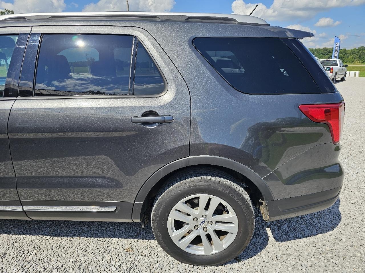 Ford Explorer XLT 4WD 2018