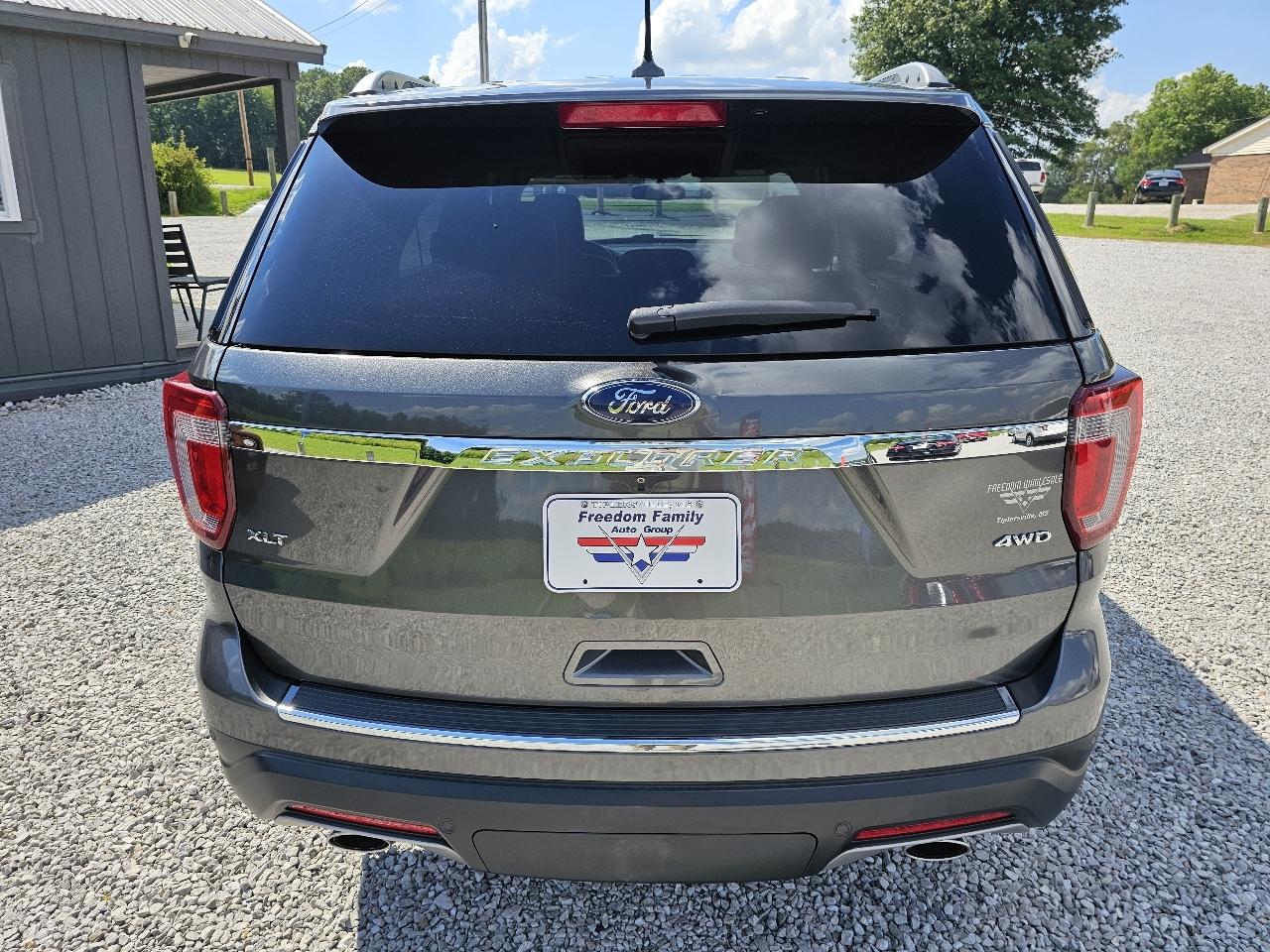 Ford Explorer XLT 4WD 2018