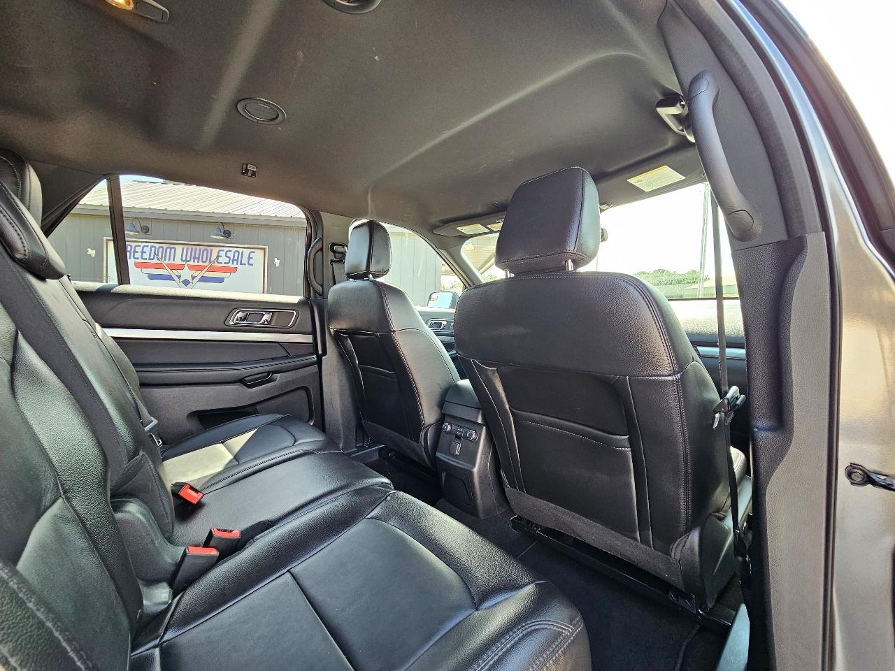Ford Explorer XLT 4WD 2018