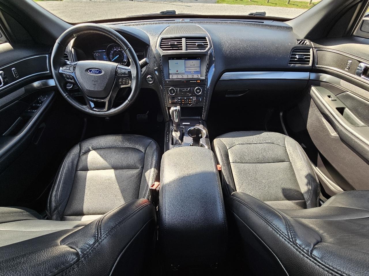 Ford Explorer XLT 4WD 2018