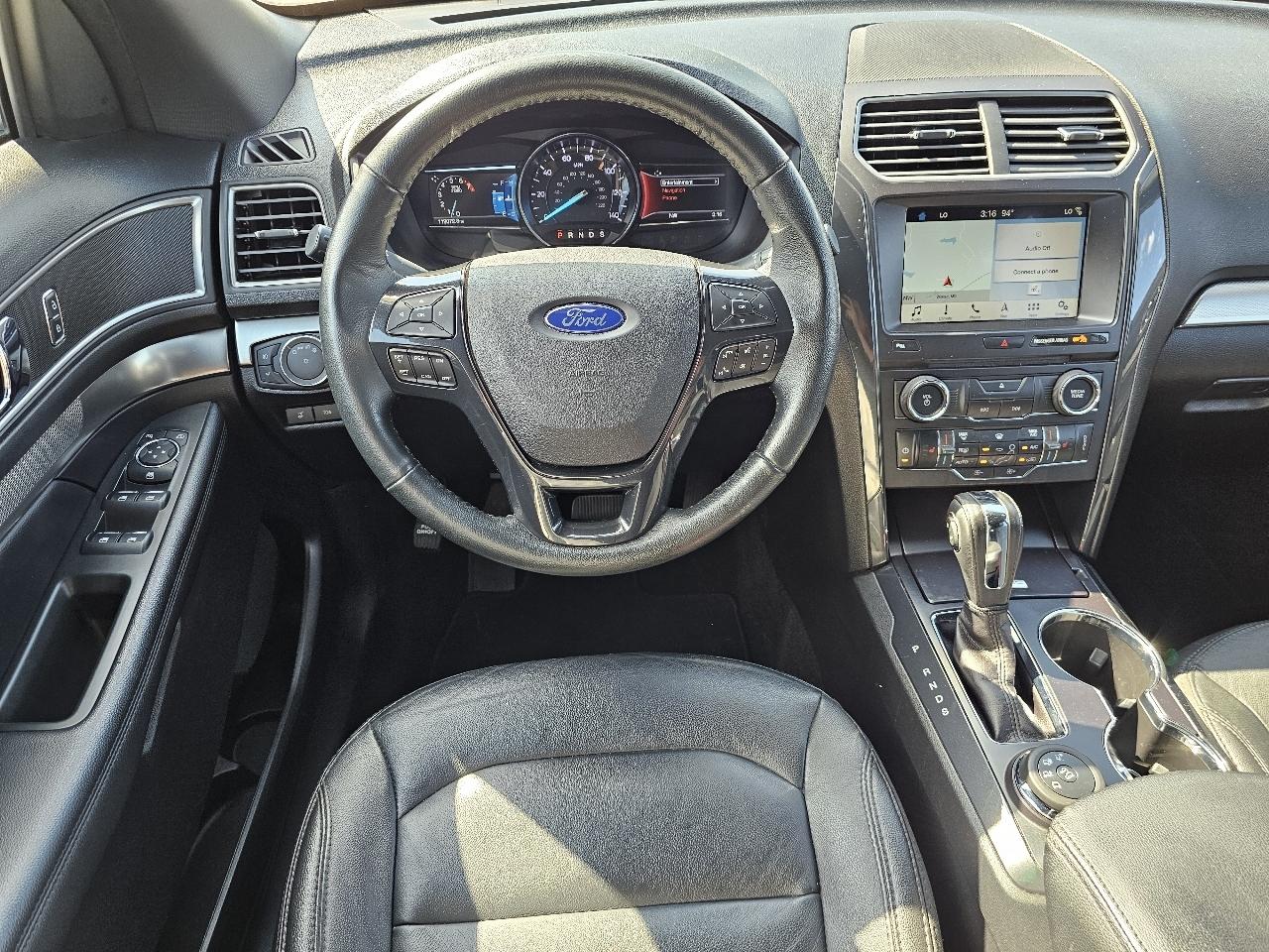 Ford Explorer XLT 4WD 2018