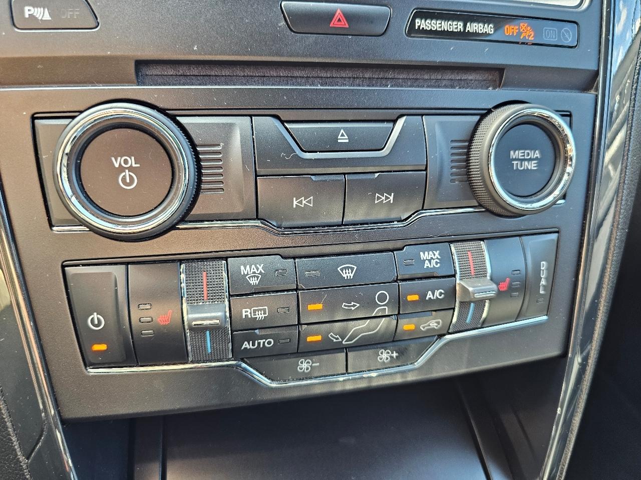 Ford Explorer XLT 4WD 2018