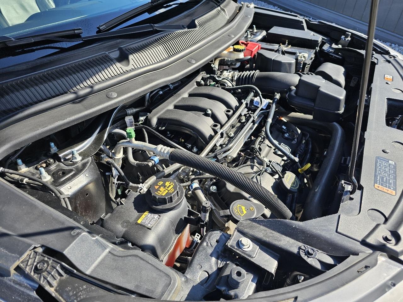 Ford Explorer XLT 4WD 2018
