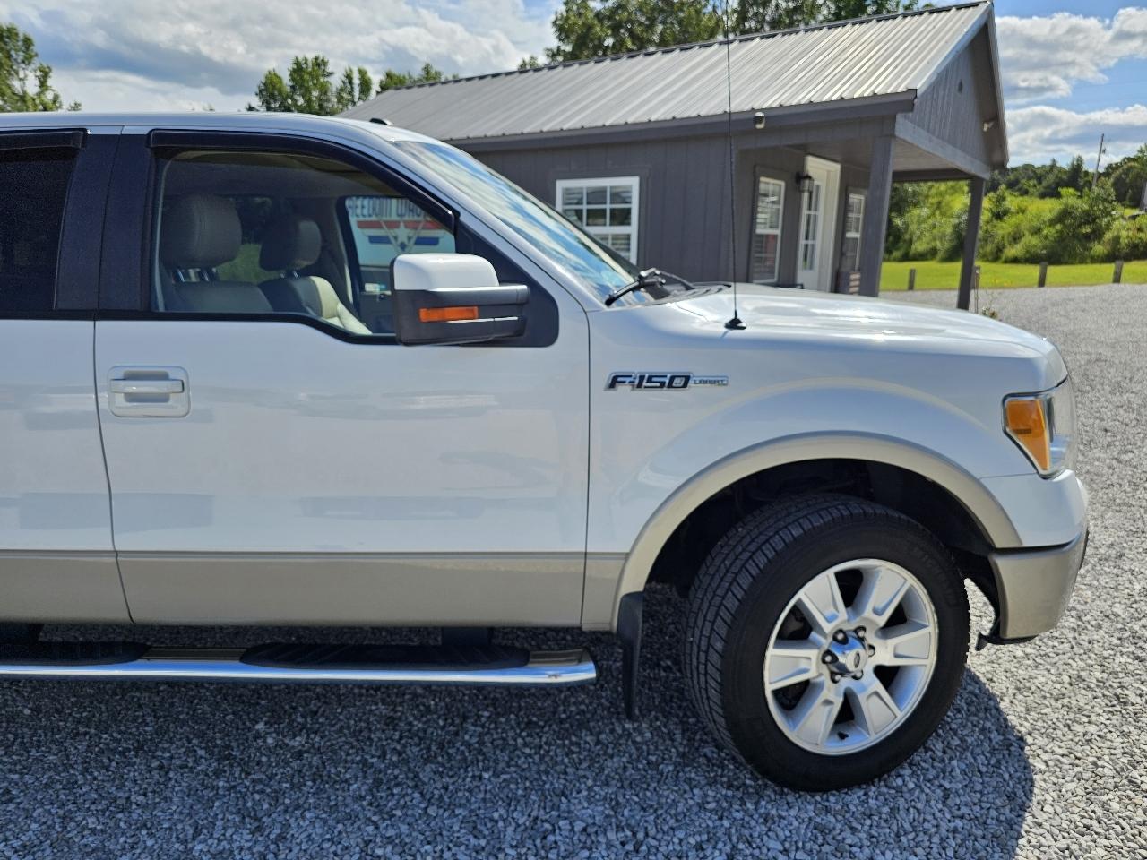 Ford F-150 Lariat SuperCrew 5.5-ft. Bed 4WD 2010