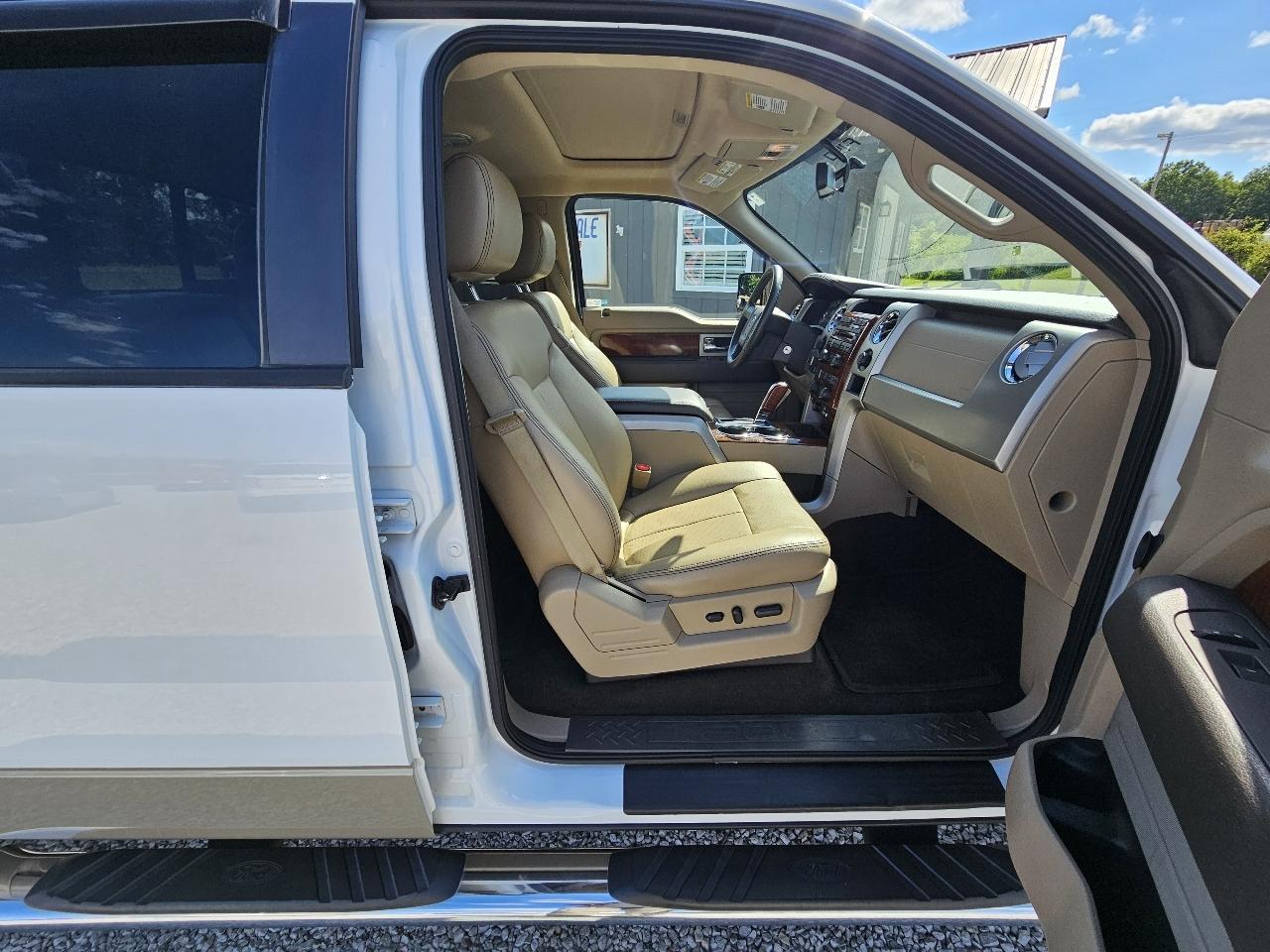 Ford F-150 Lariat SuperCrew 5.5-ft. Bed 4WD 2010
