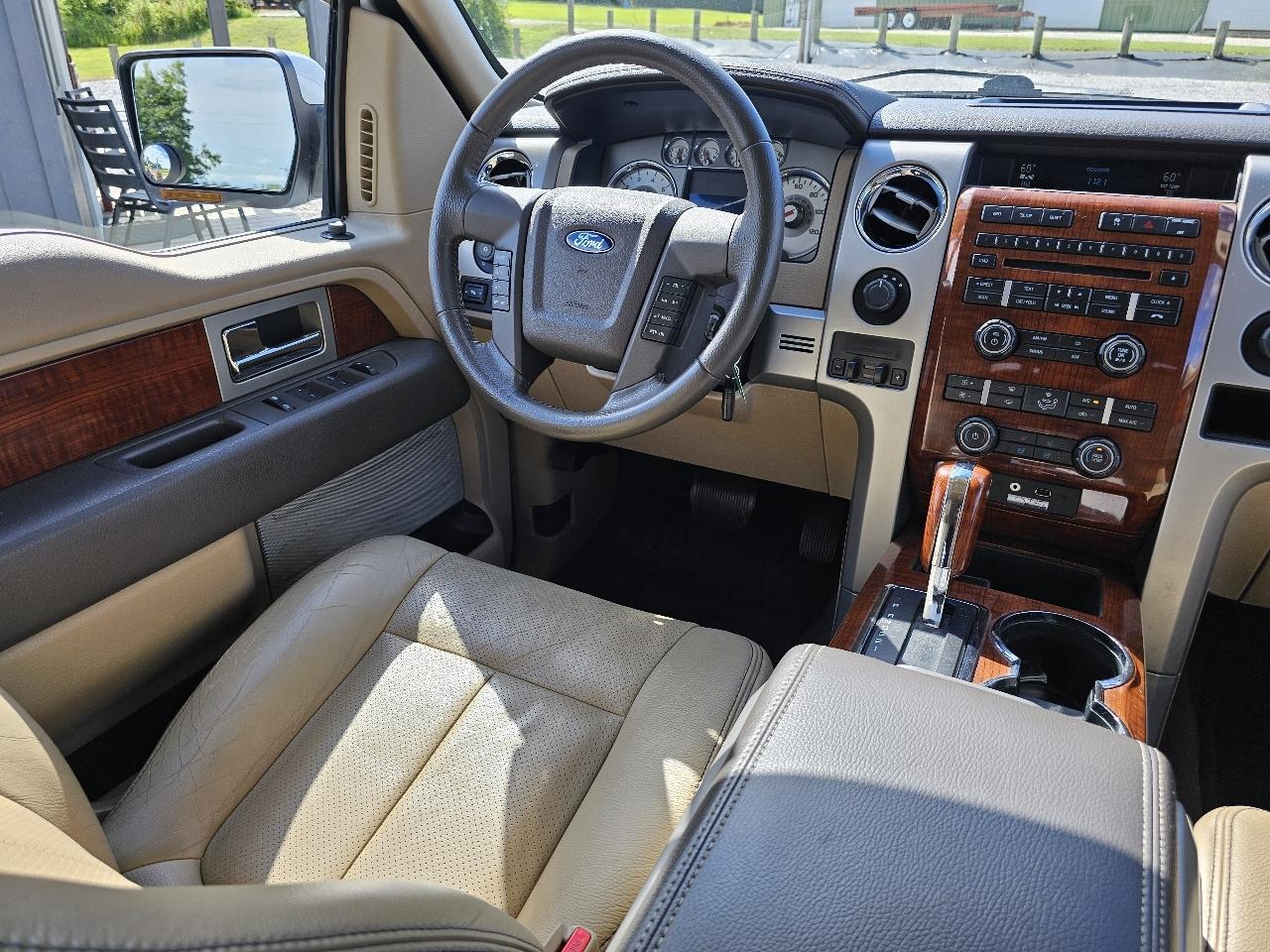 Ford F-150 Lariat SuperCrew 5.5-ft. Bed 4WD 2010