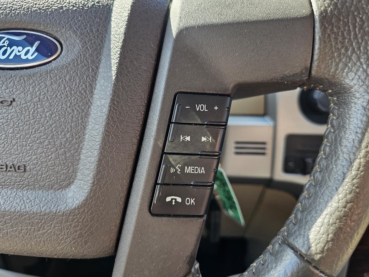 Ford F-150 Lariat SuperCrew 5.5-ft. Bed 4WD 2010