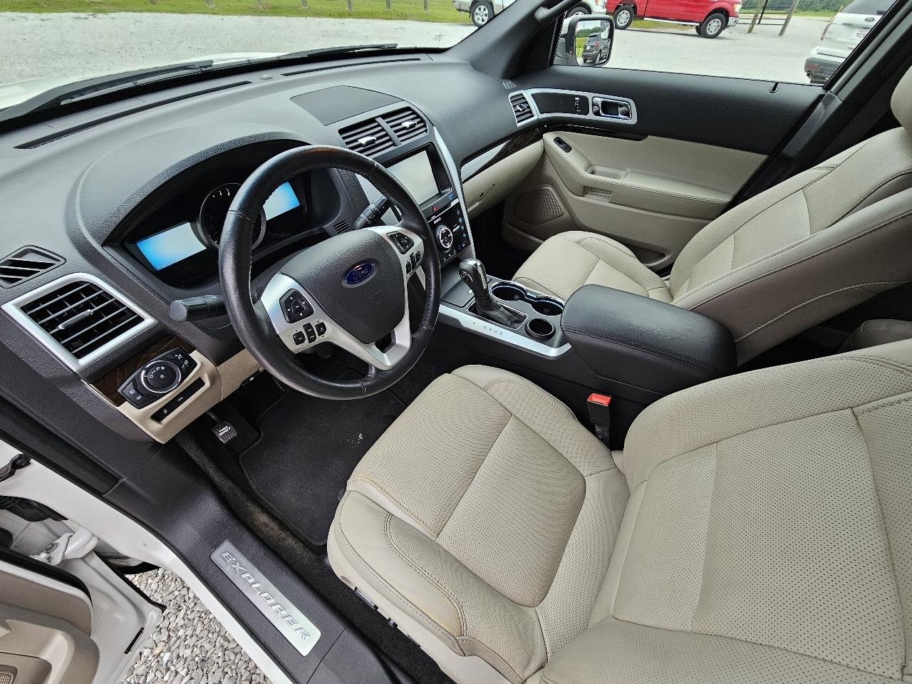 Ford Explorer Limited FWD 2015