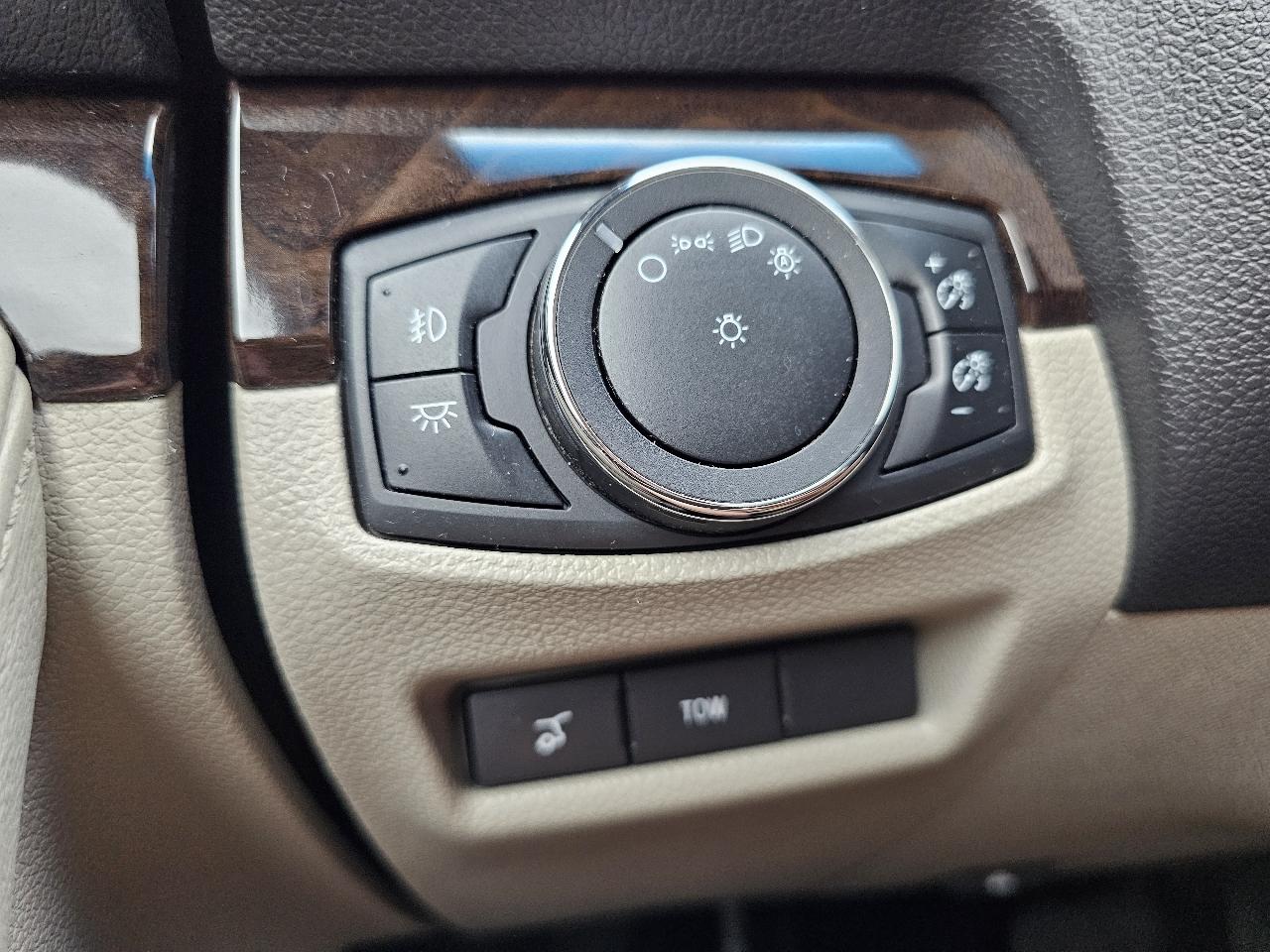 Ford Explorer Limited FWD 2015