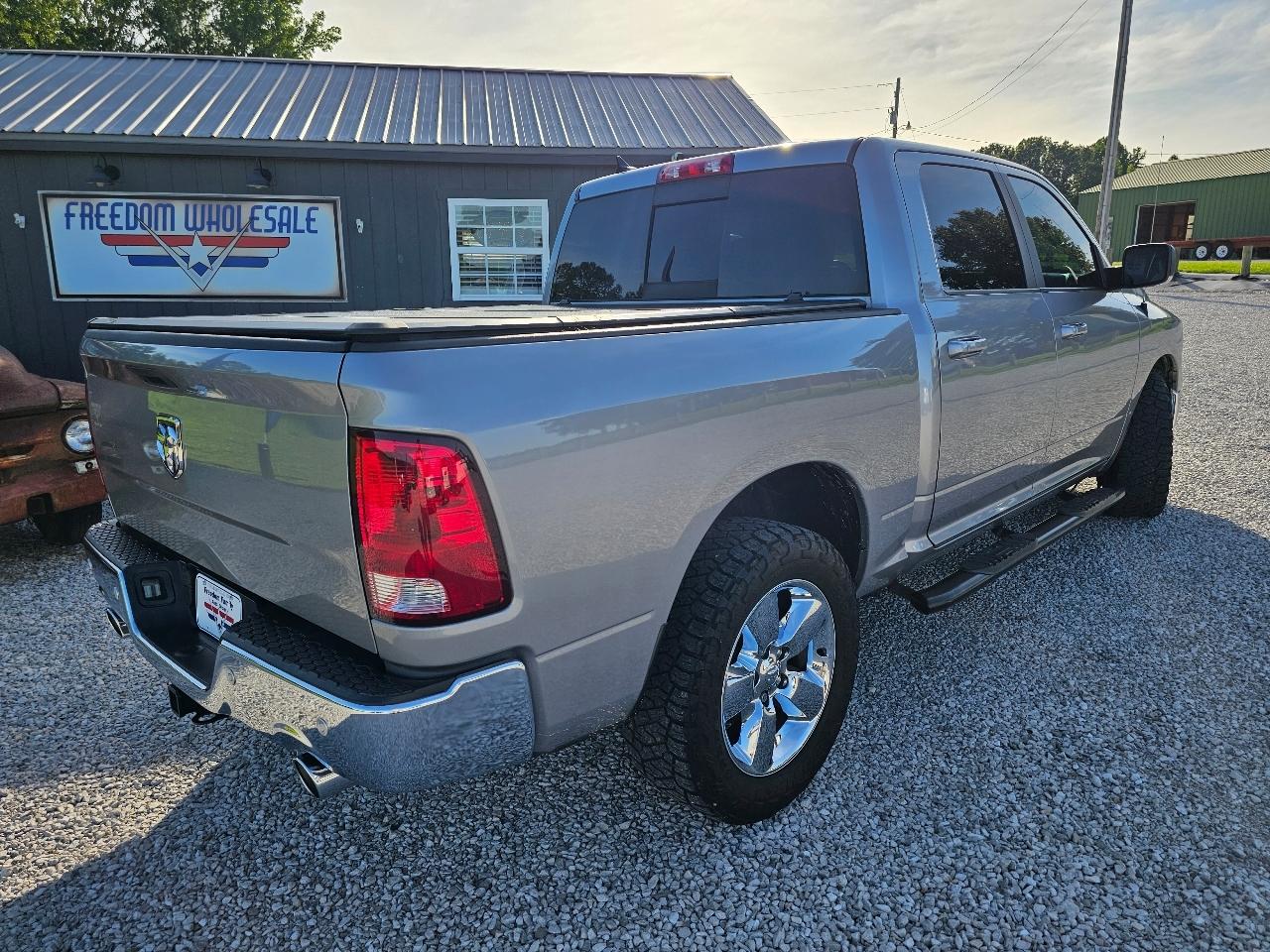 RAM 1500 Classic Big Horn 4x4 Crew Cab 5'7" Box 2019