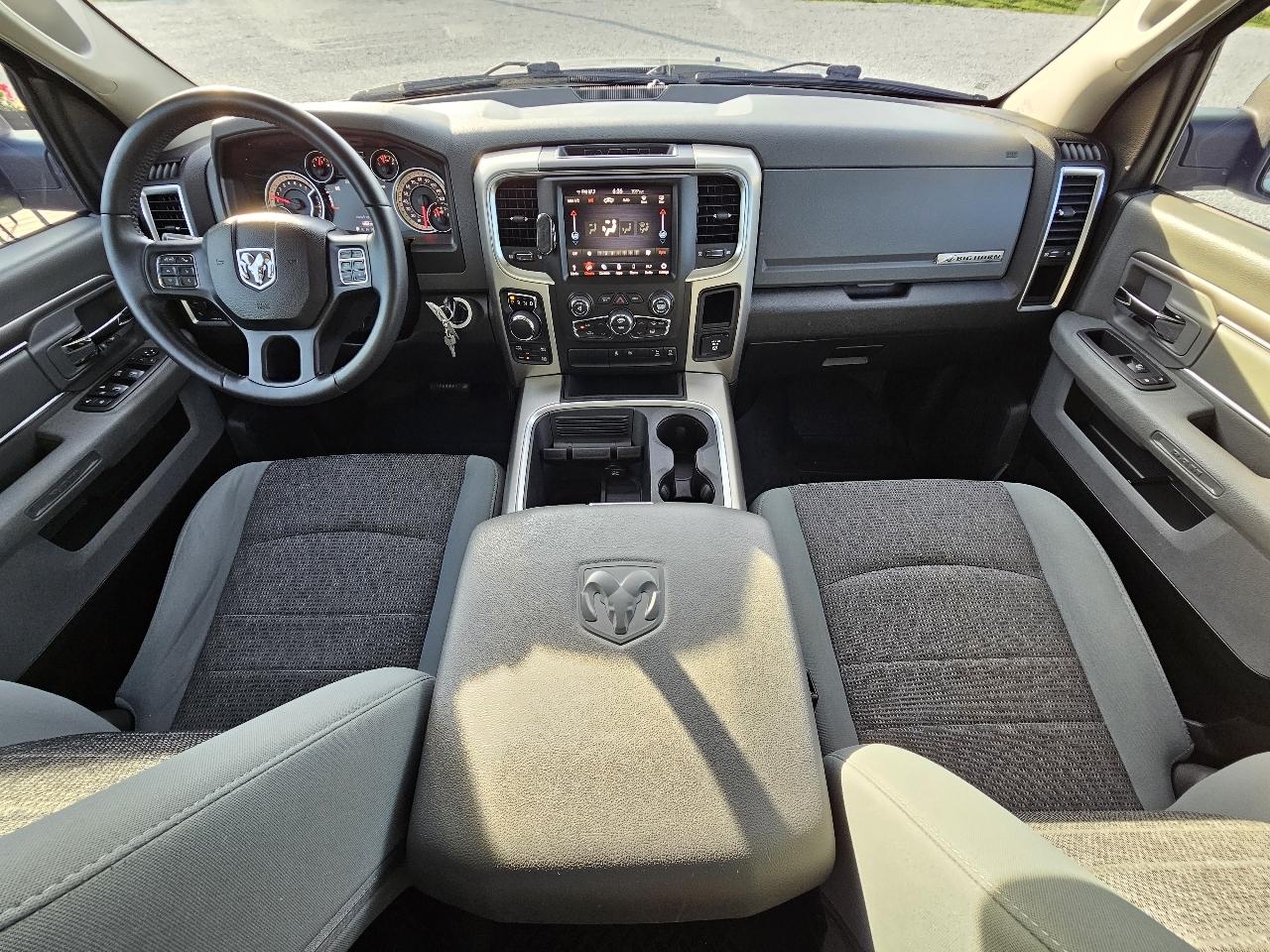 RAM 1500 Classic Big Horn 4x4 Crew Cab 5'7" Box 2019