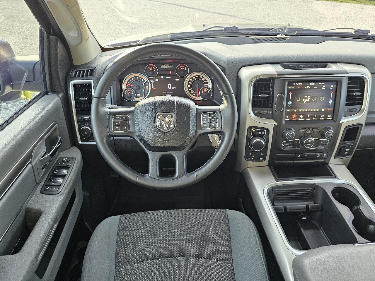 RAM 1500 Classic Big Horn 4x4 Crew Cab 5'7" Box 2019