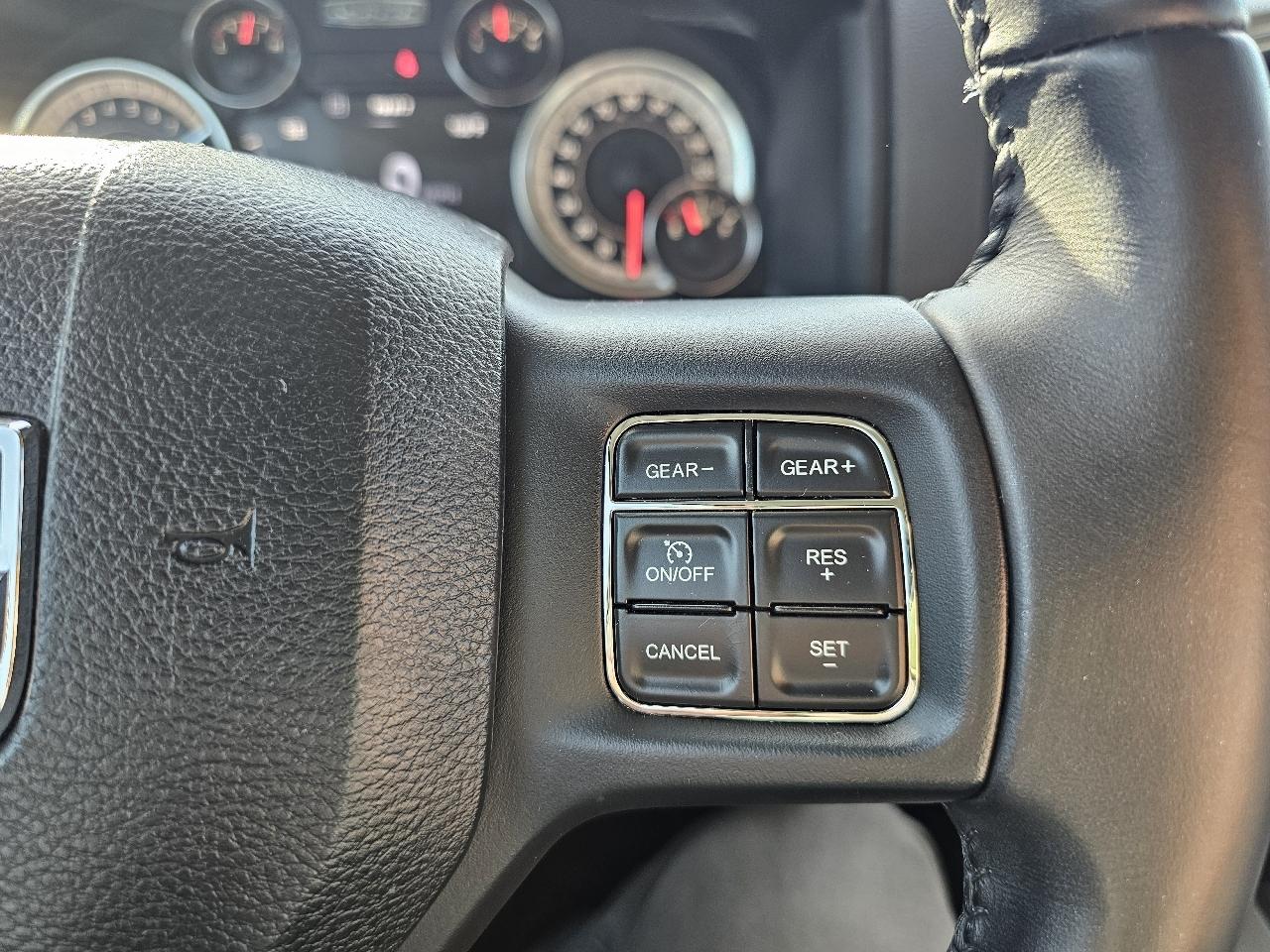 RAM 1500 Classic Big Horn 4x4 Crew Cab 5'7" Box 2019
