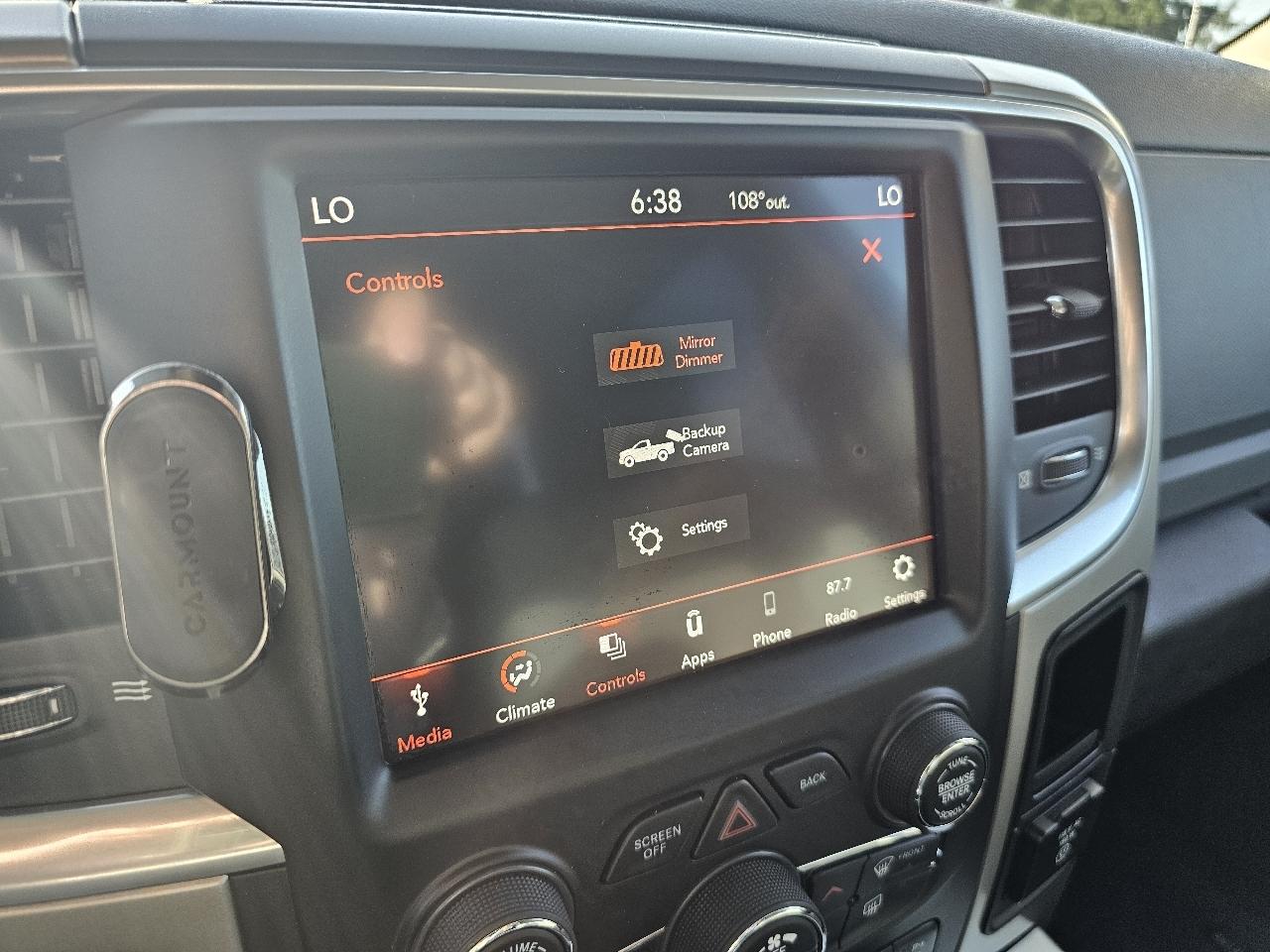 RAM 1500 Classic Big Horn 4x4 Crew Cab 5'7" Box 2019